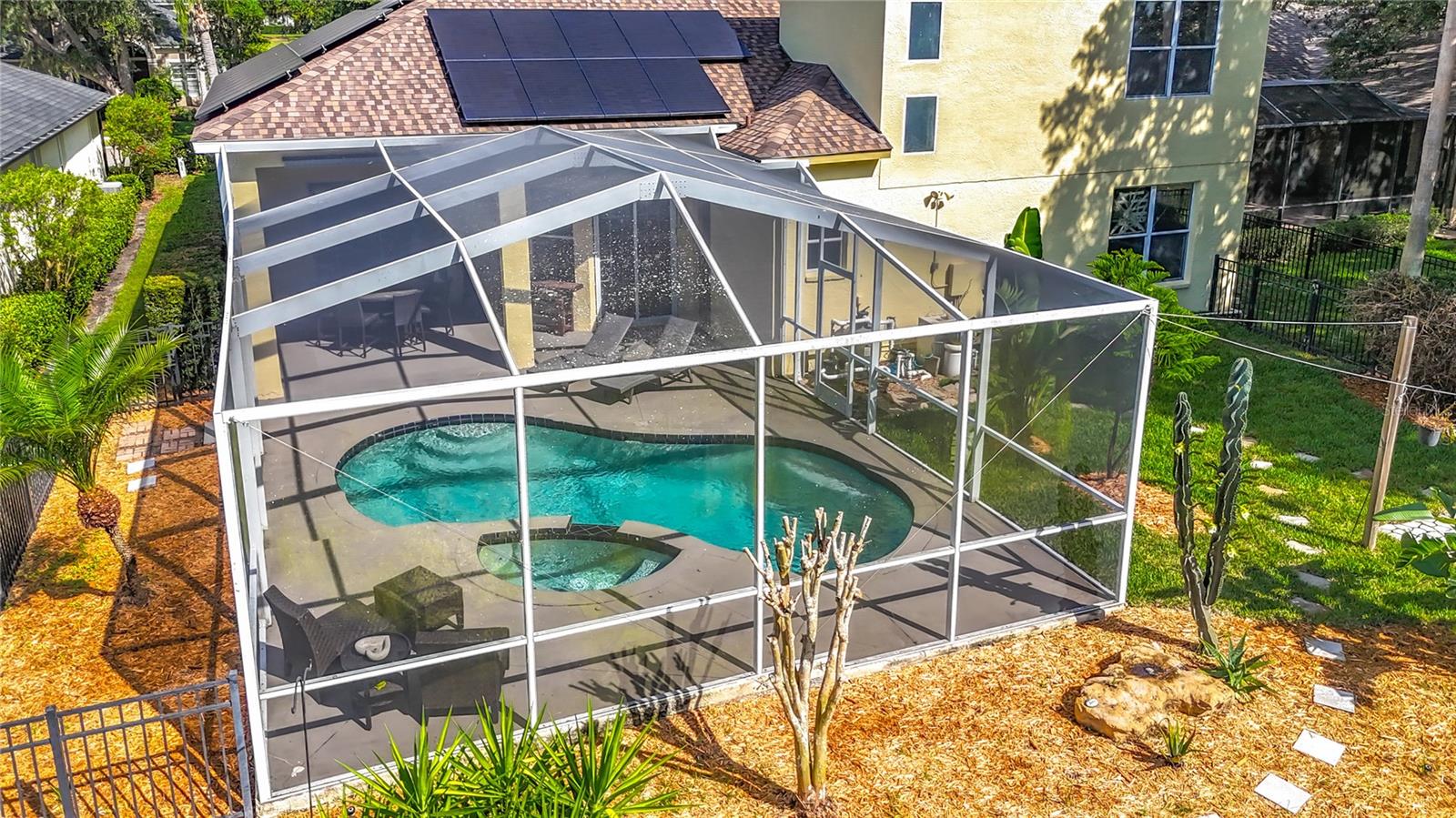 RIVER HILLS COUNTRY CLUB PARCE - Residential