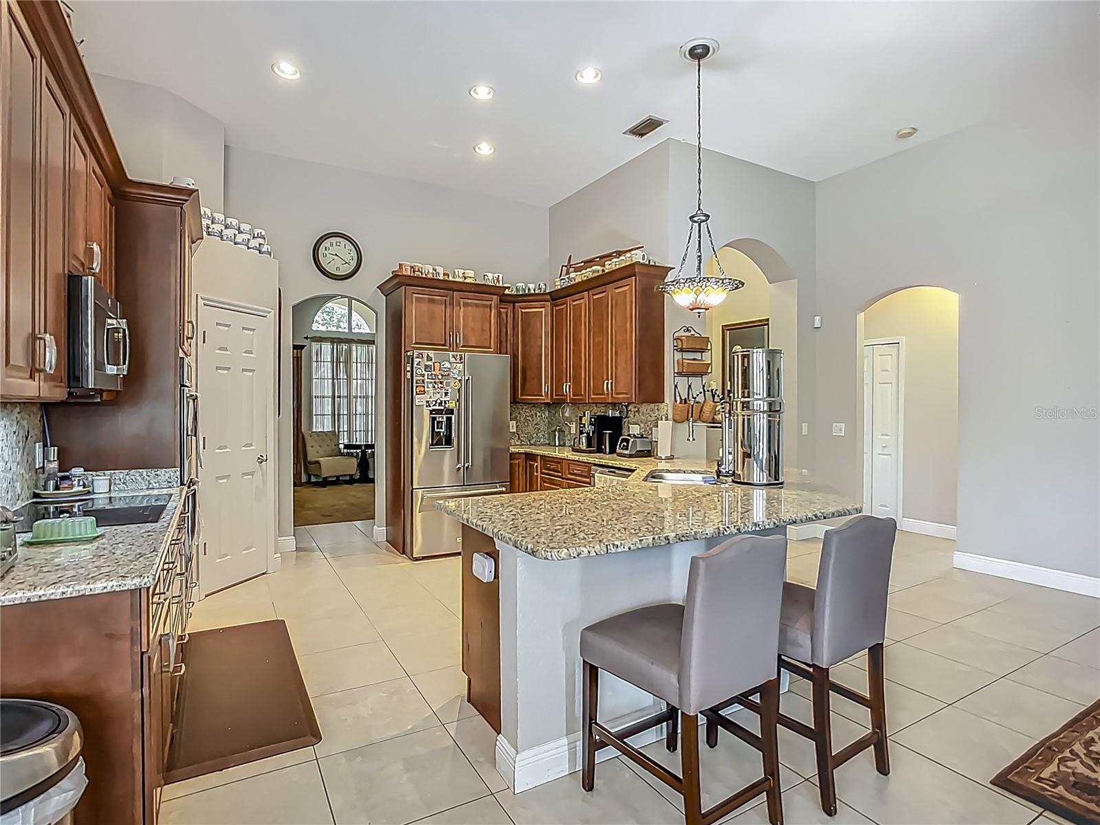 RIVER HILLS COUNTRY CLUB PARCE - Residential