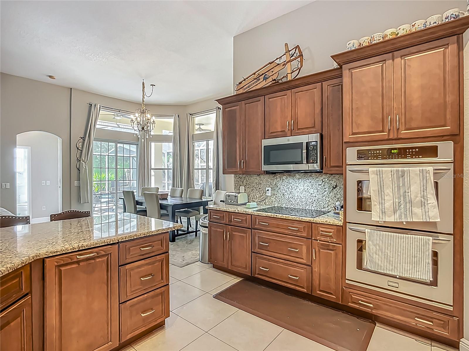 RIVER HILLS COUNTRY CLUB PARCE - Residential
