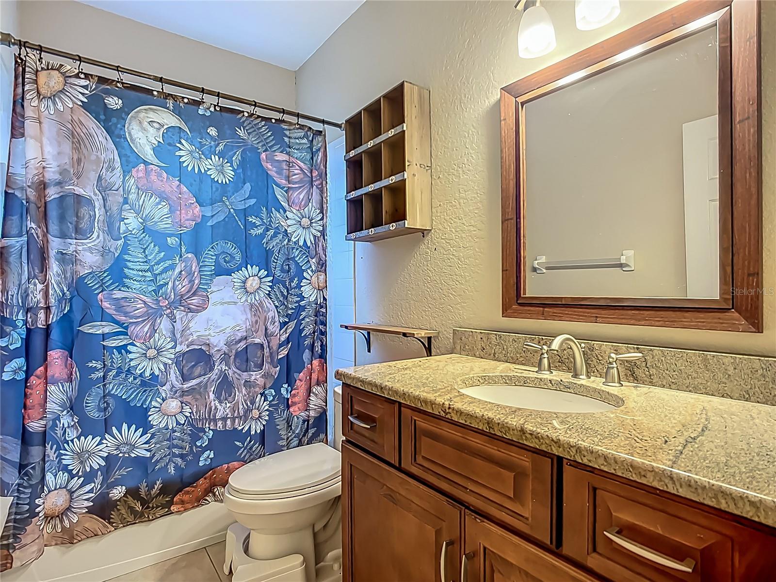 RIVER HILLS COUNTRY CLUB PARCE - Residential