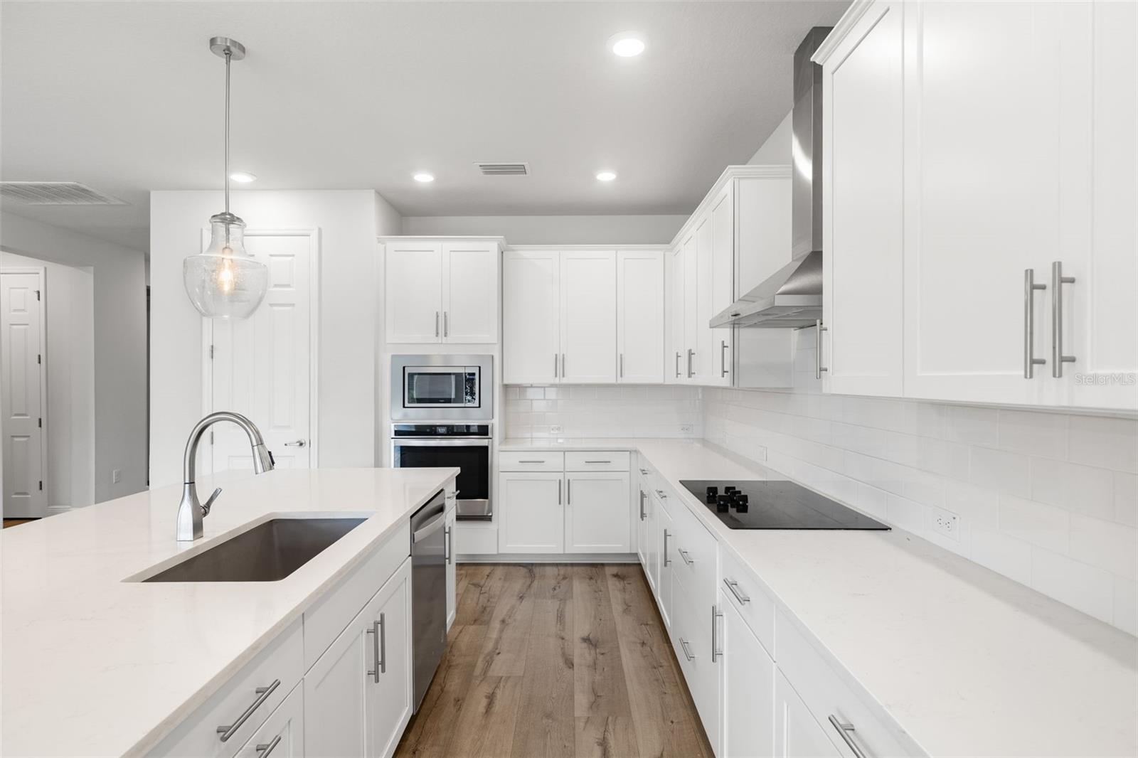 CHAPEL CROSSINGS - Residential