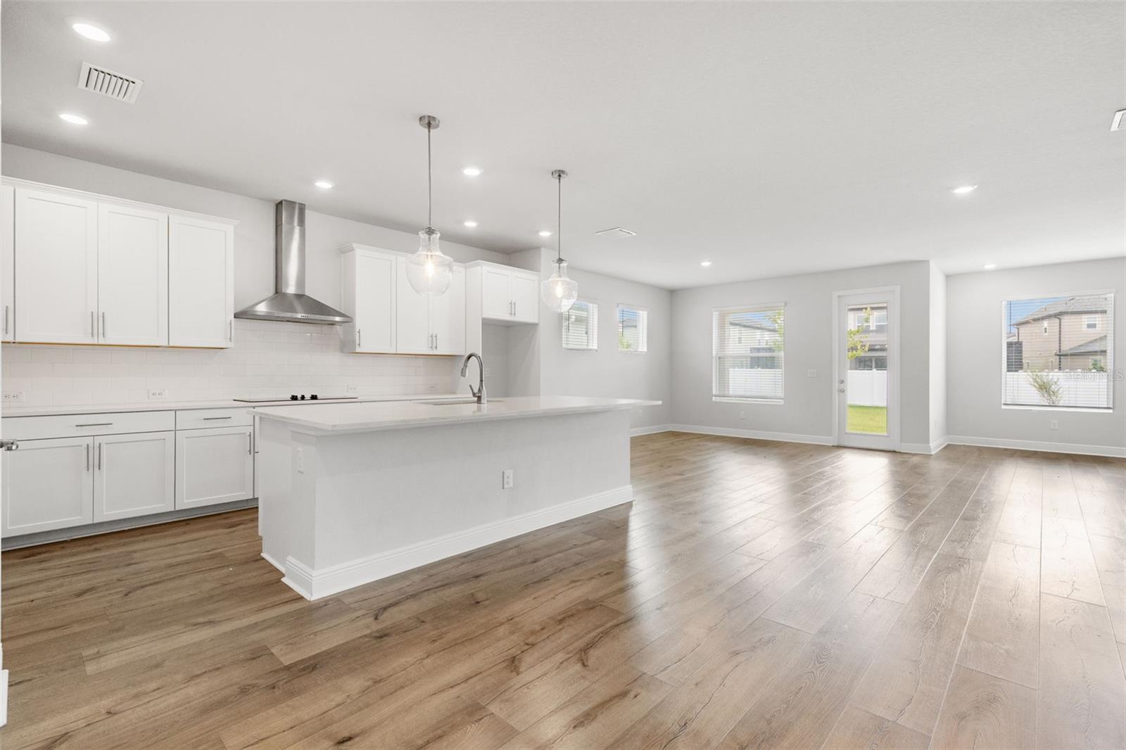 CHAPEL CROSSINGS - Residential