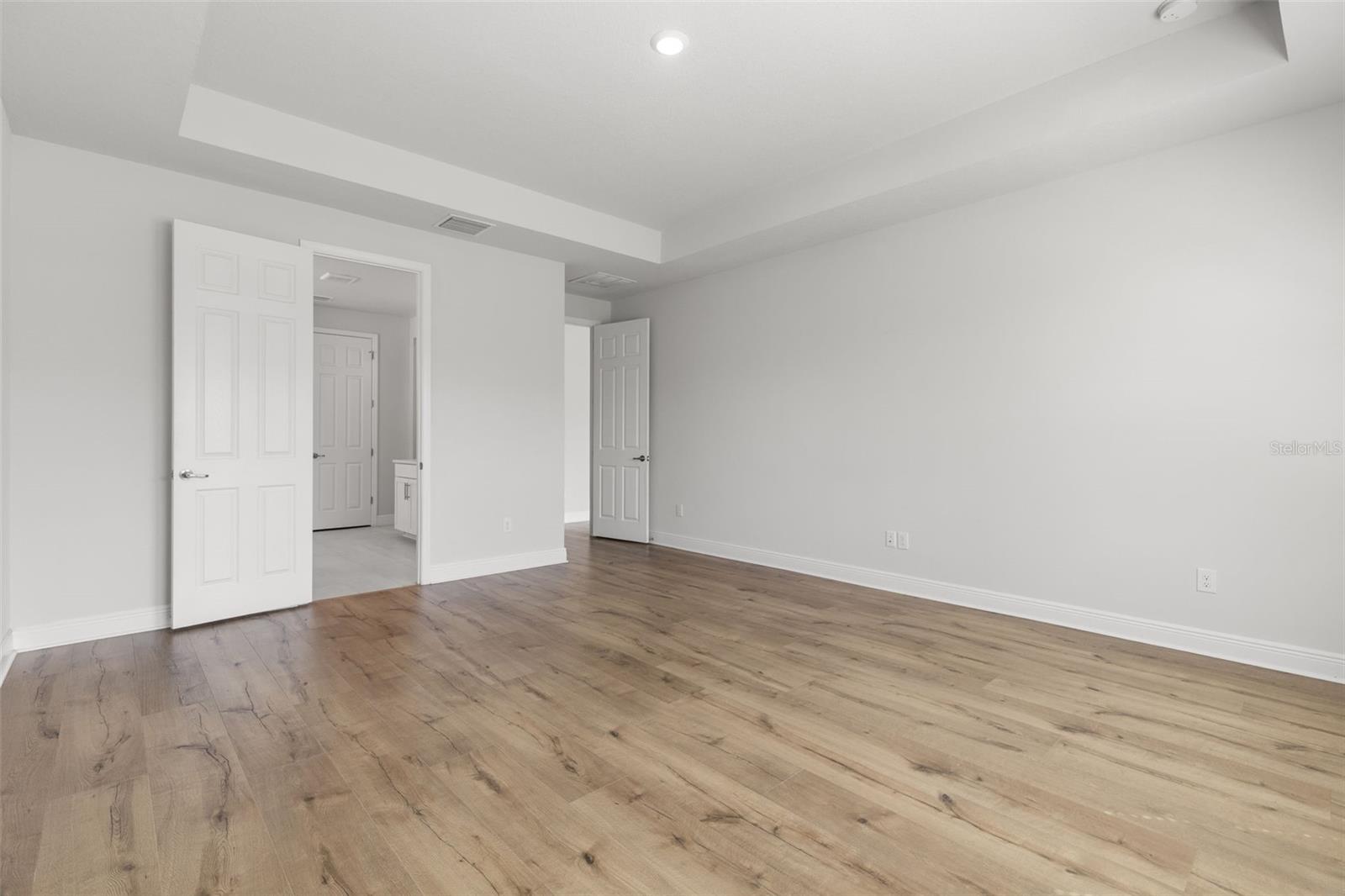 CHAPEL CROSSINGS - Residential
