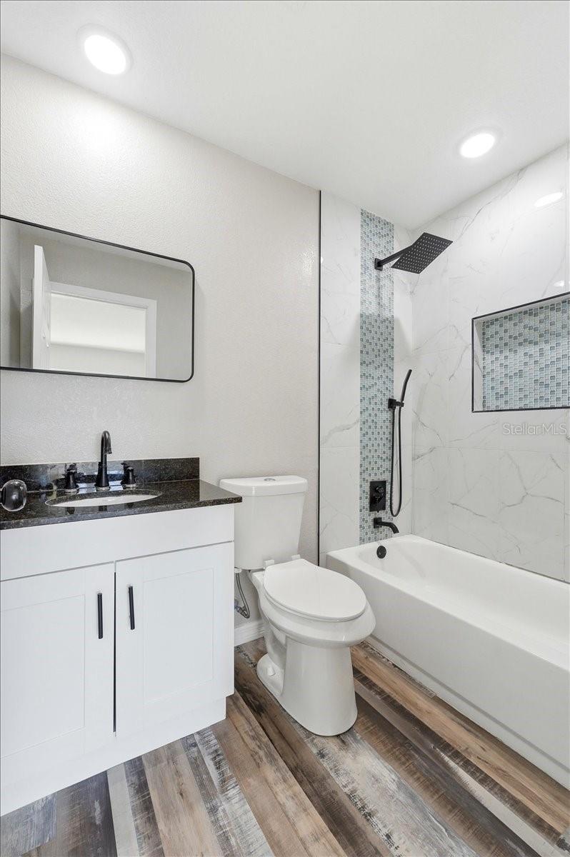 ANDOVER E CONDO - Residential