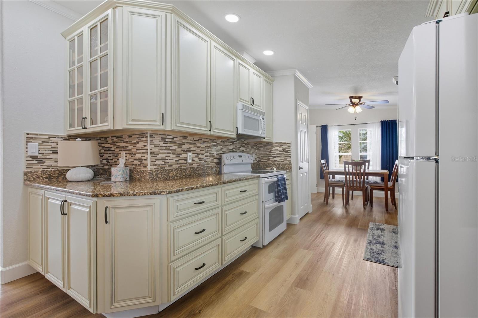 MAPLE LEAF ESTATES - Residential