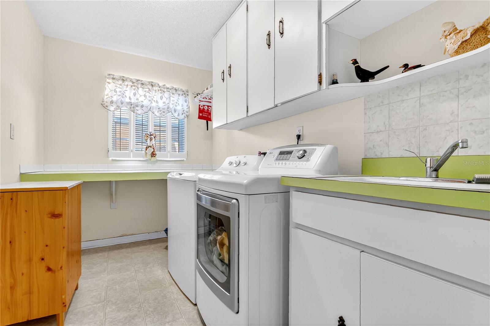 LAKE CONWAY WOODS - Residential