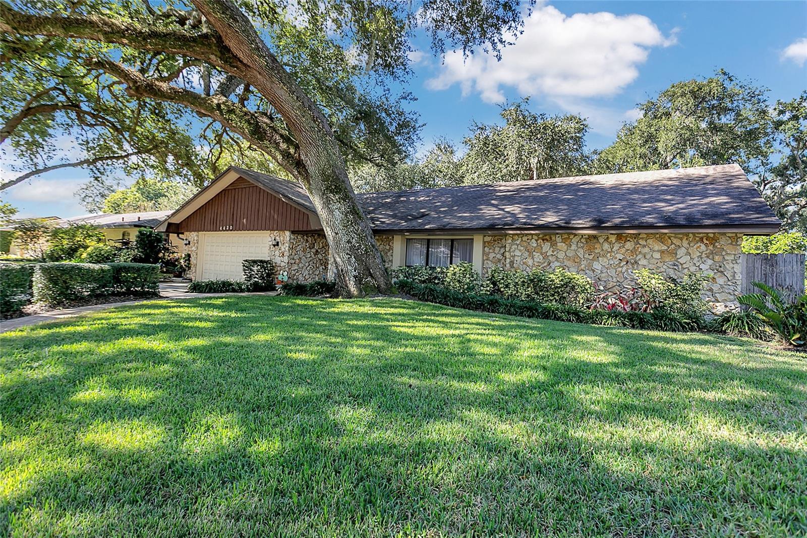 LAKE CONWAY WOODS - Residential