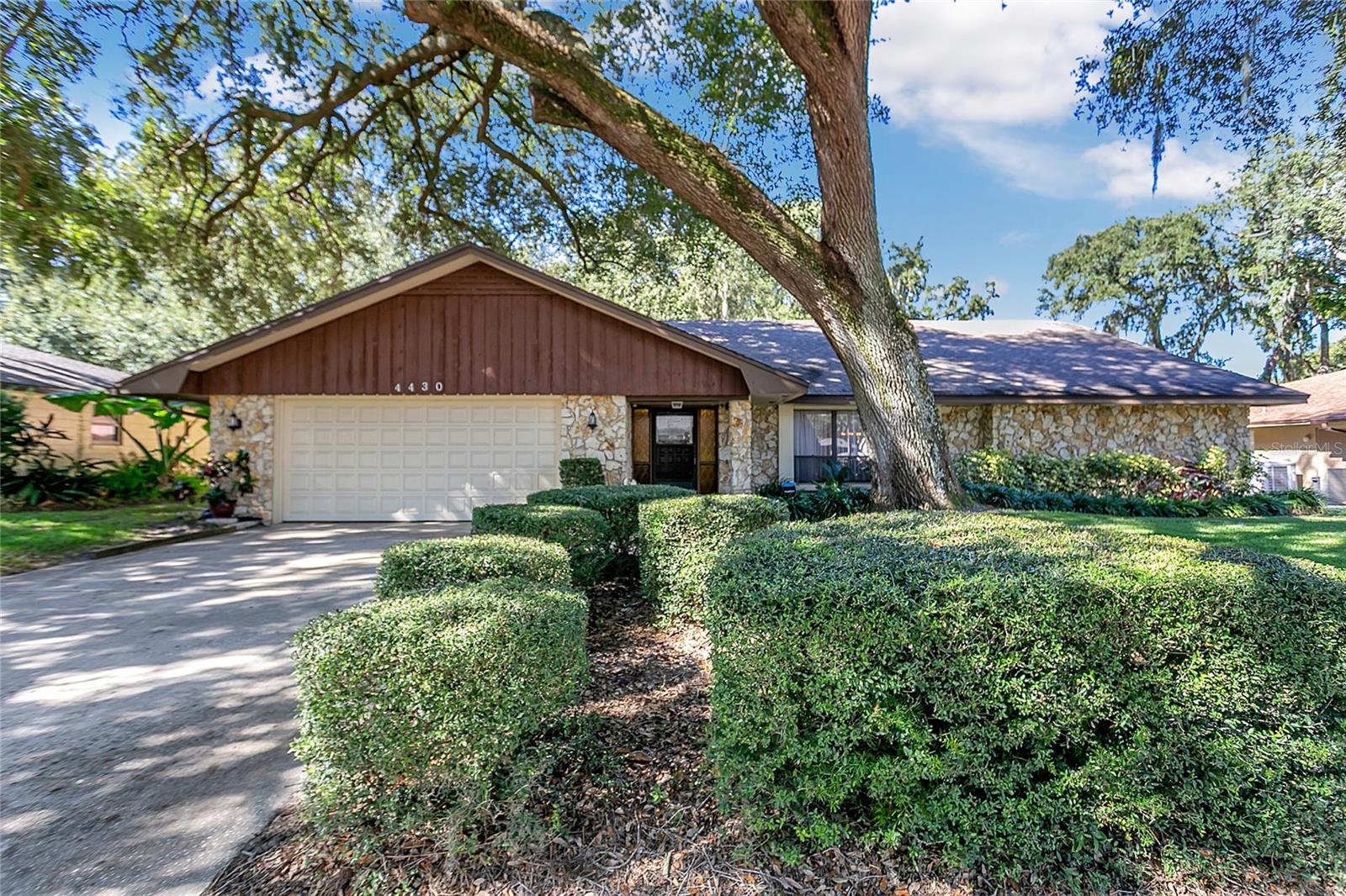 LAKE CONWAY WOODS - Residential