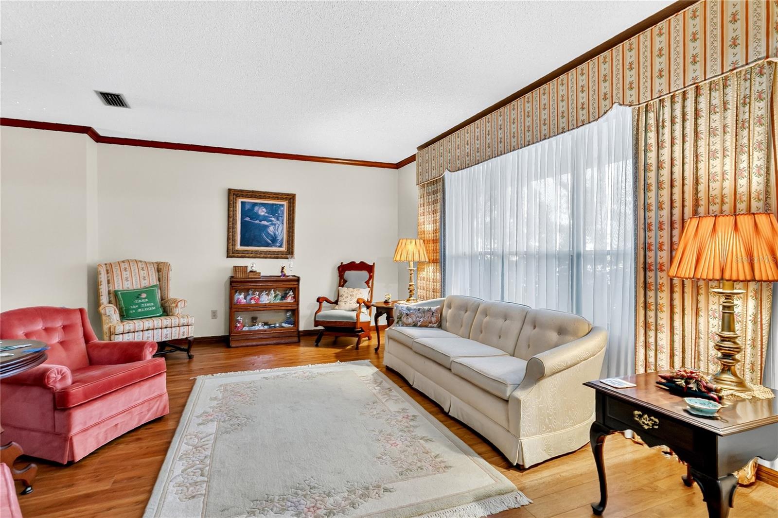 LAKE CONWAY WOODS - Residential