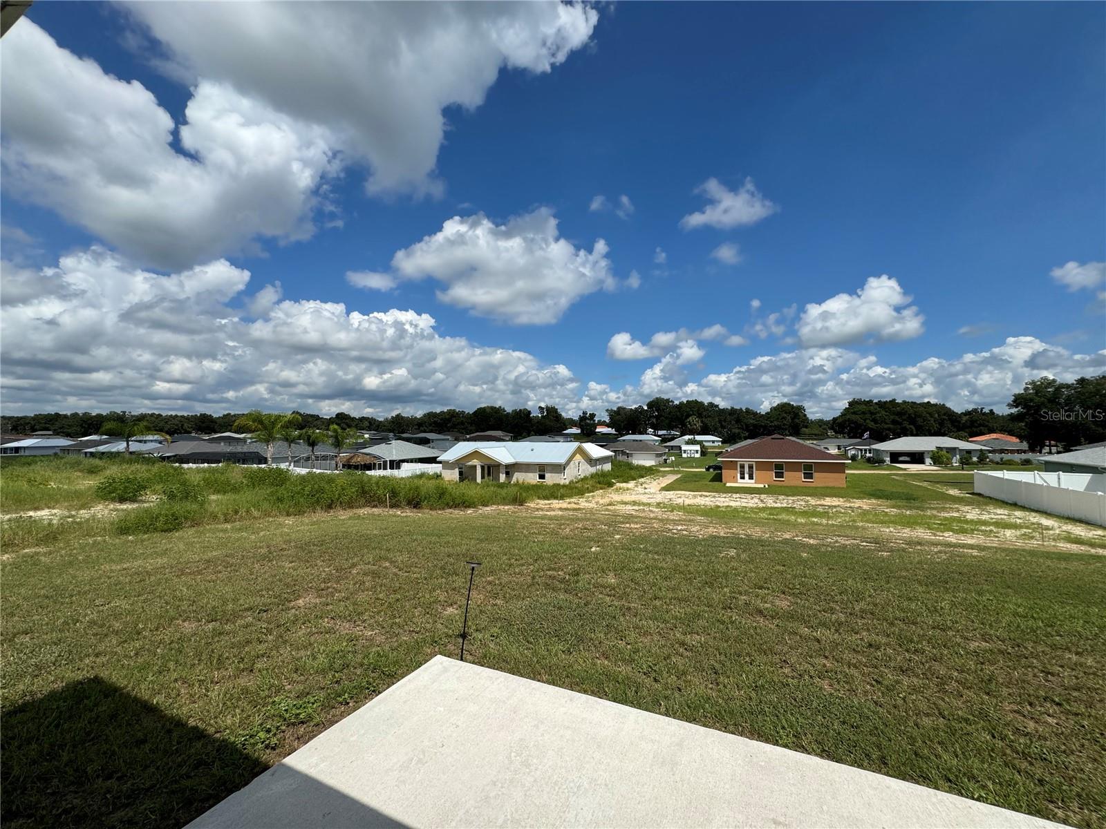 INVERNESS VILLAGE UN 4 - Residential