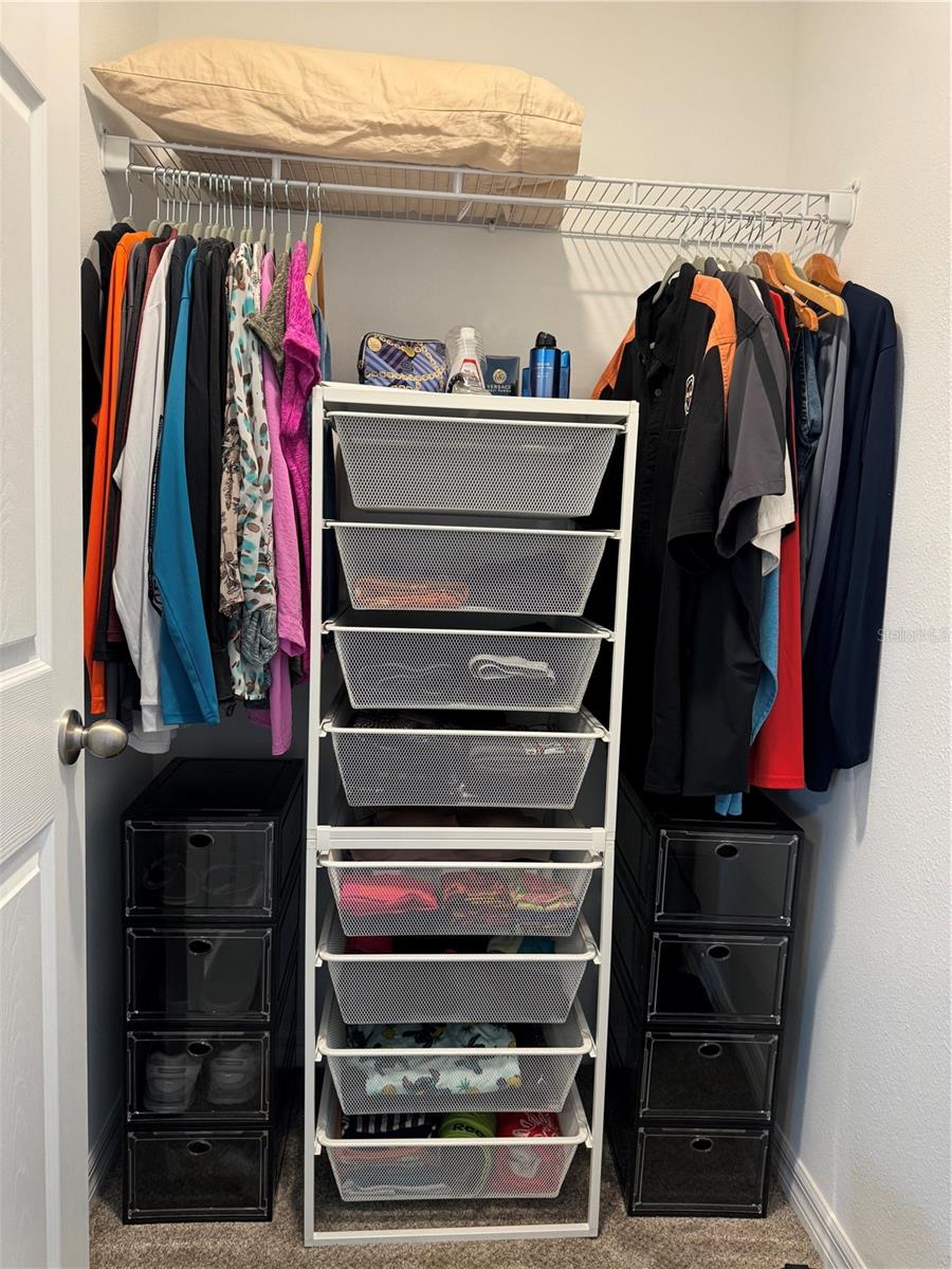 INVERNESS VILLAGE UN 4 - Residential