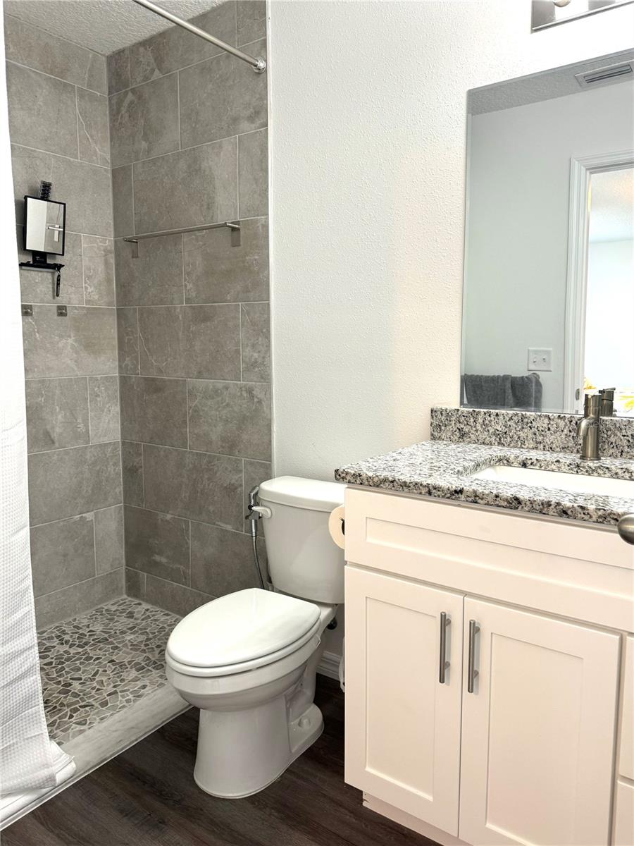 INVERNESS VILLAGE UN 4 - Residential