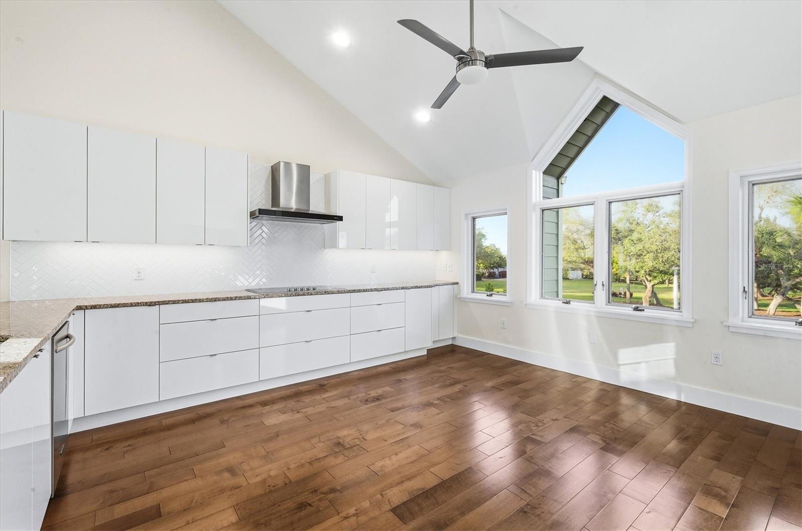 TIDY ISLAND PH II - Residential