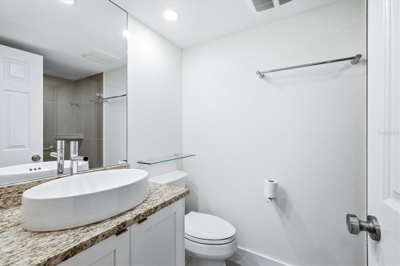 TIDY ISLAND PH II - Residential