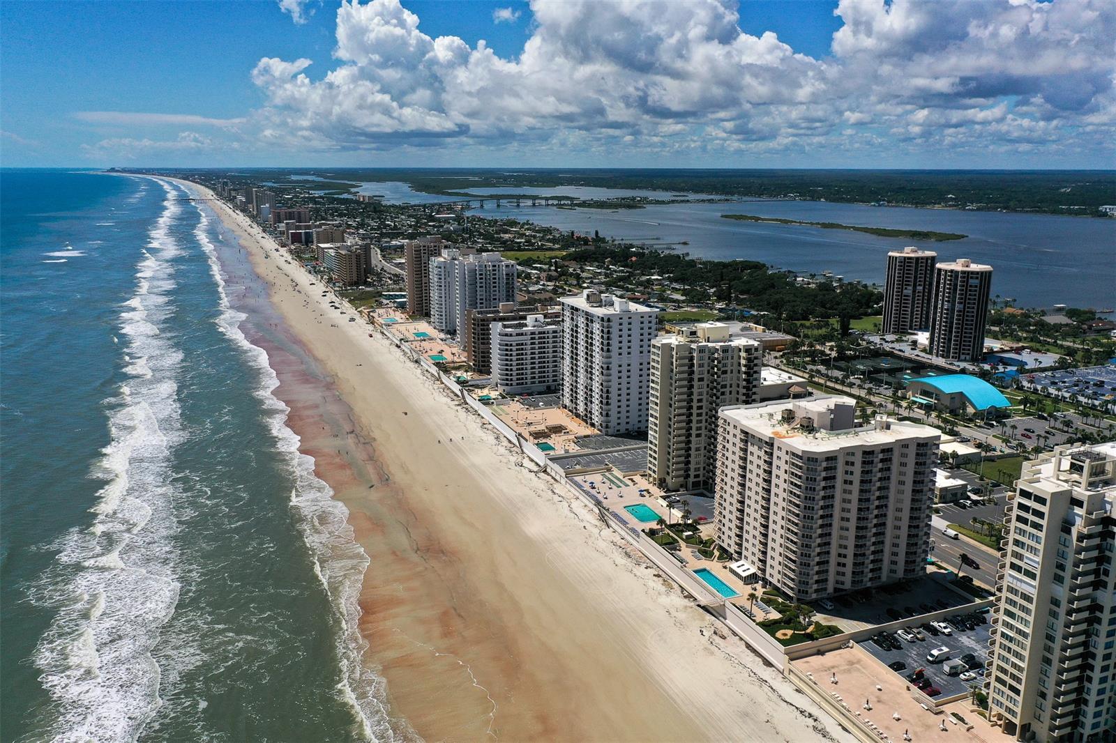 Oceans 06 Condo - Residential