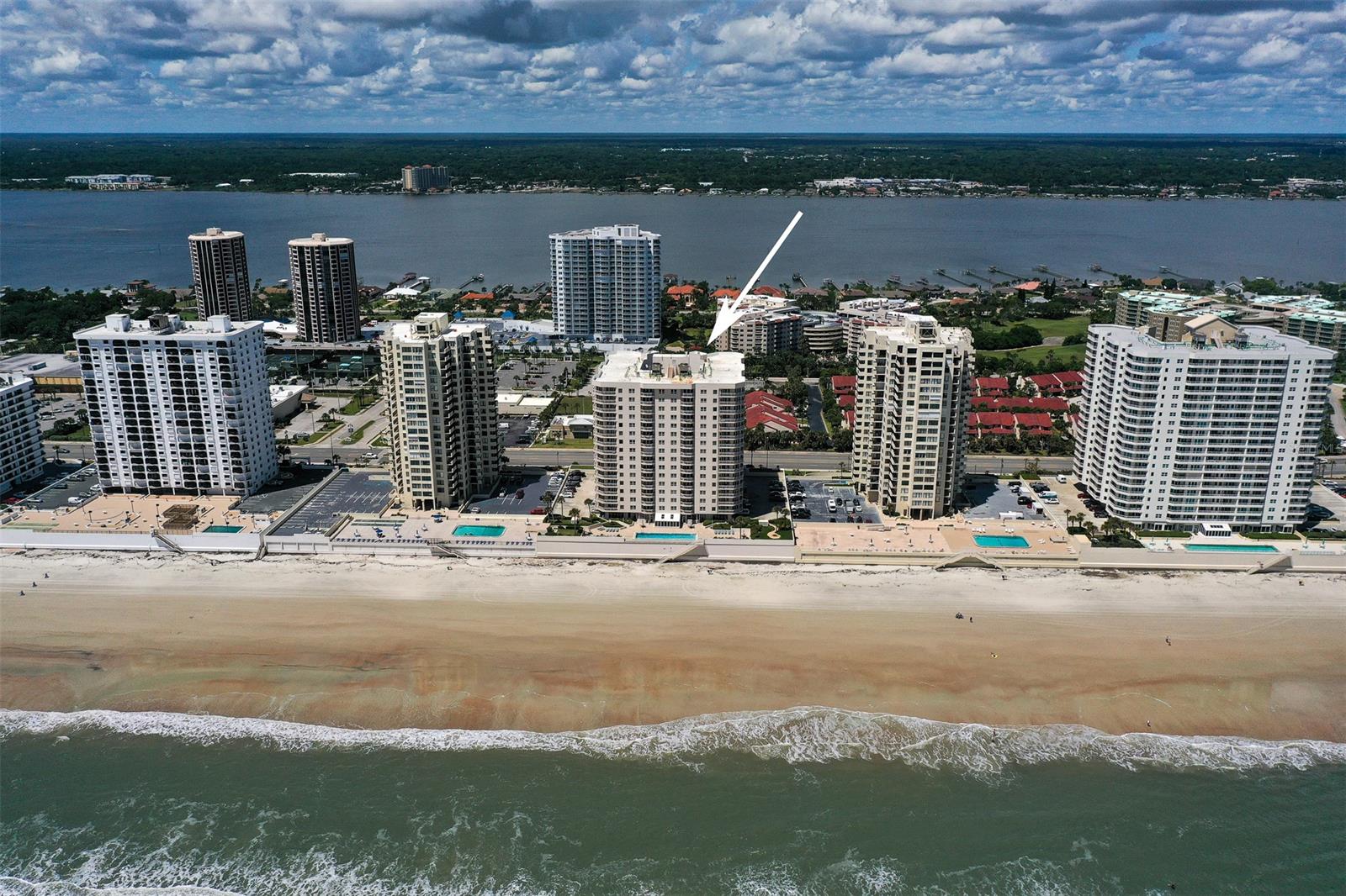 Oceans 06 Condo - Residential