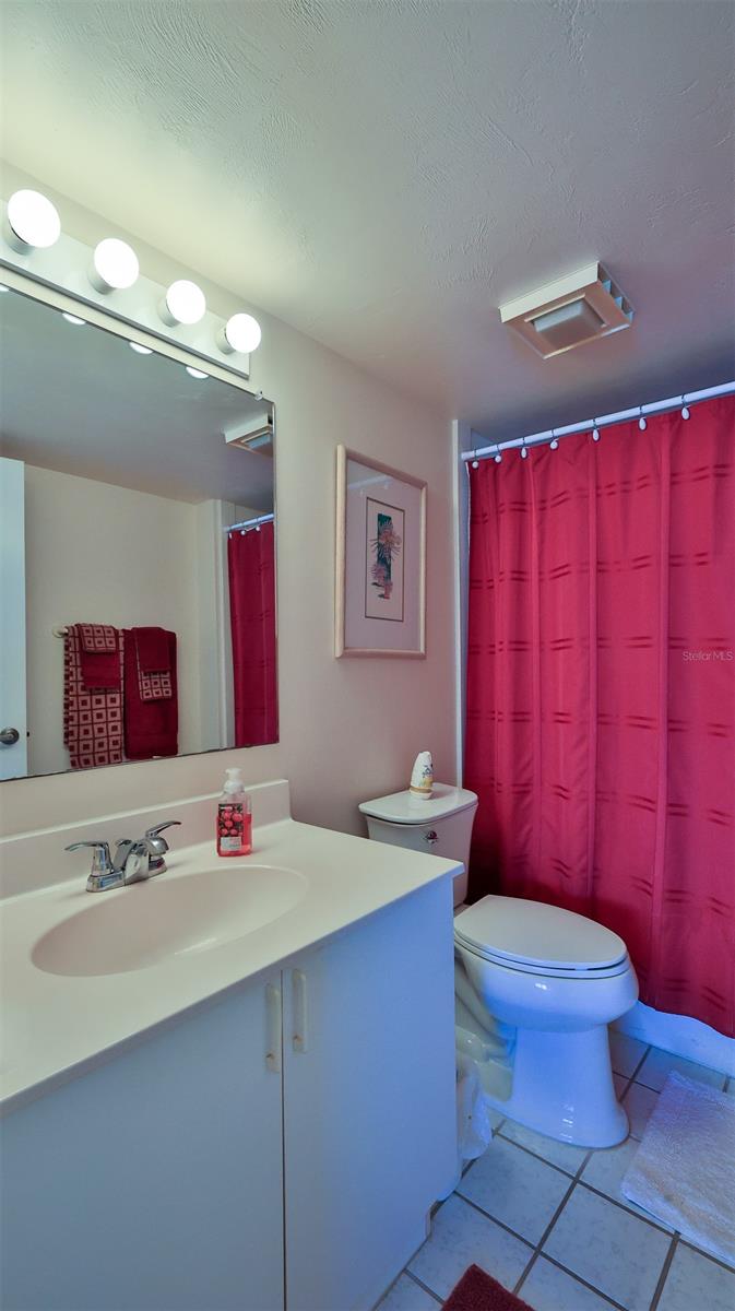 Oceans 06 Condo - Residential