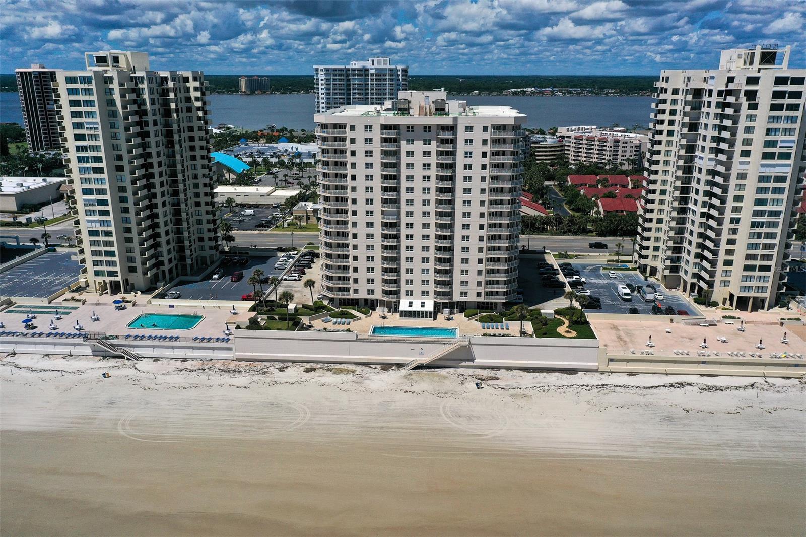 Oceans 06 Condo - Residential