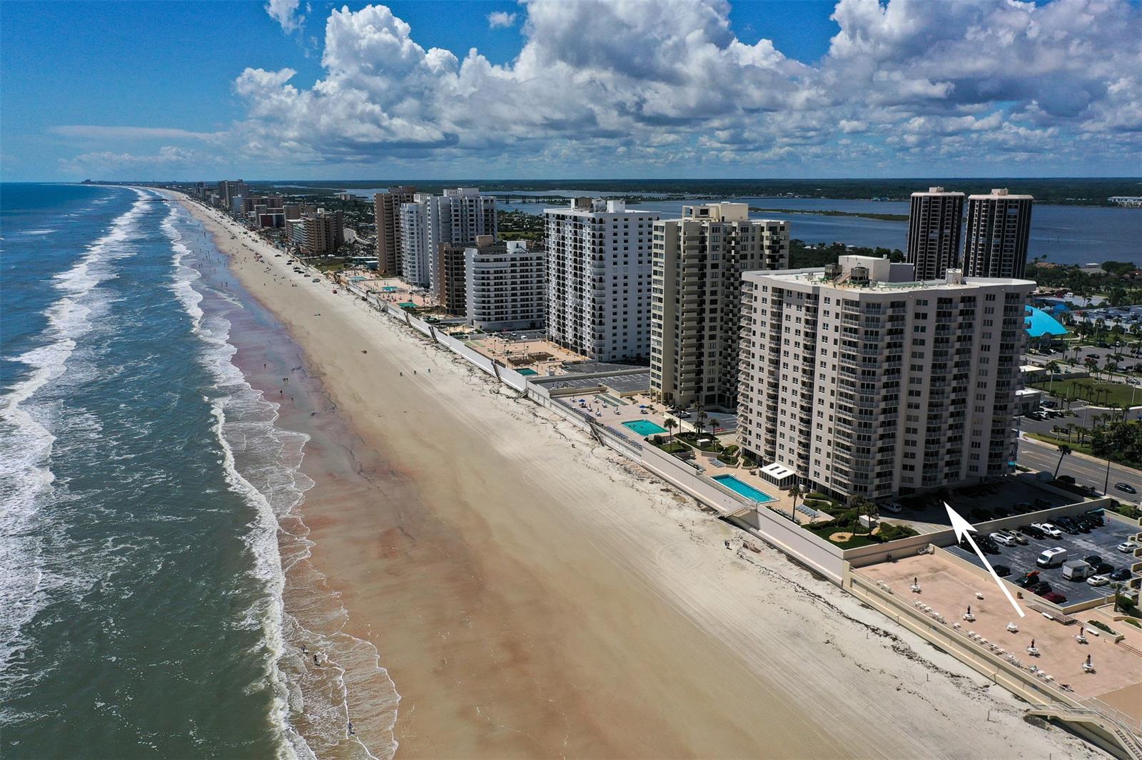 Oceans 06 Condo - Residential