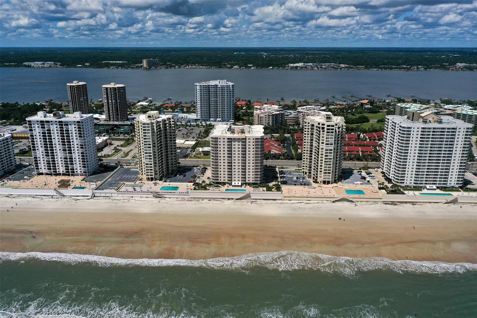 Oceans 06 Condo - Residential