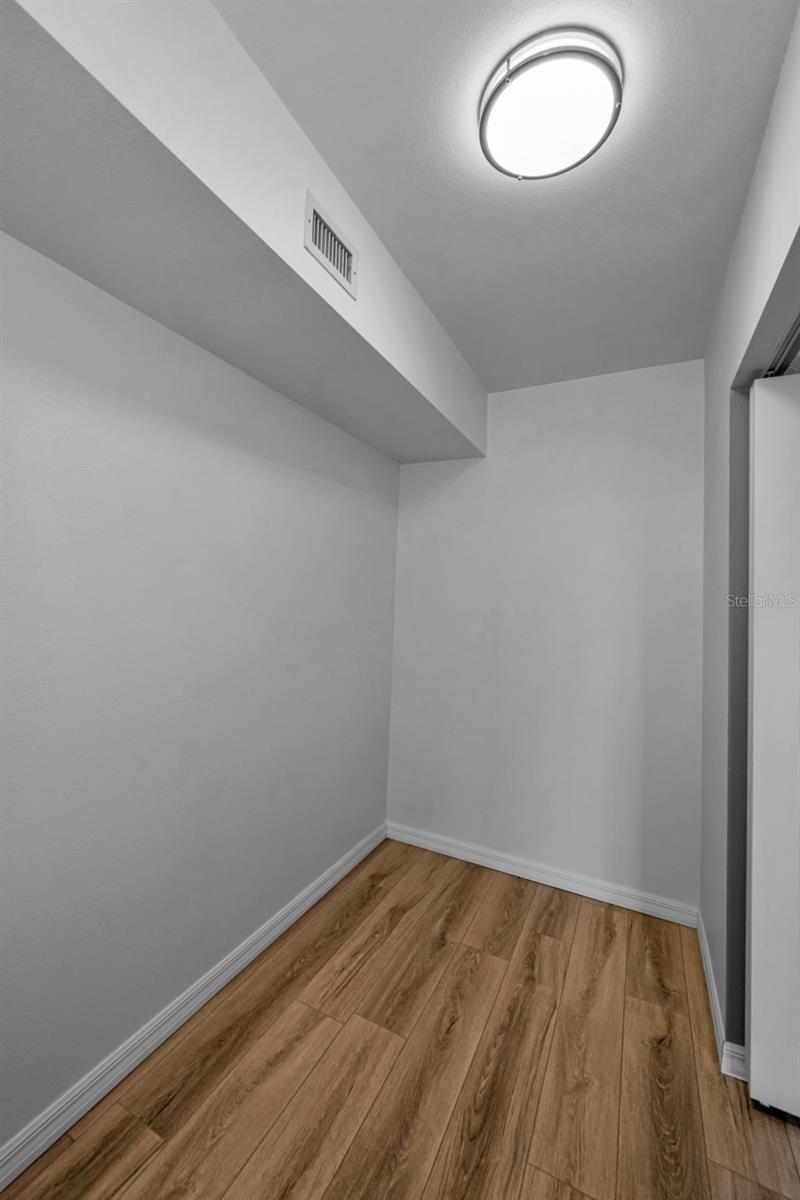 ON TOP OF THE WORLD - Residential