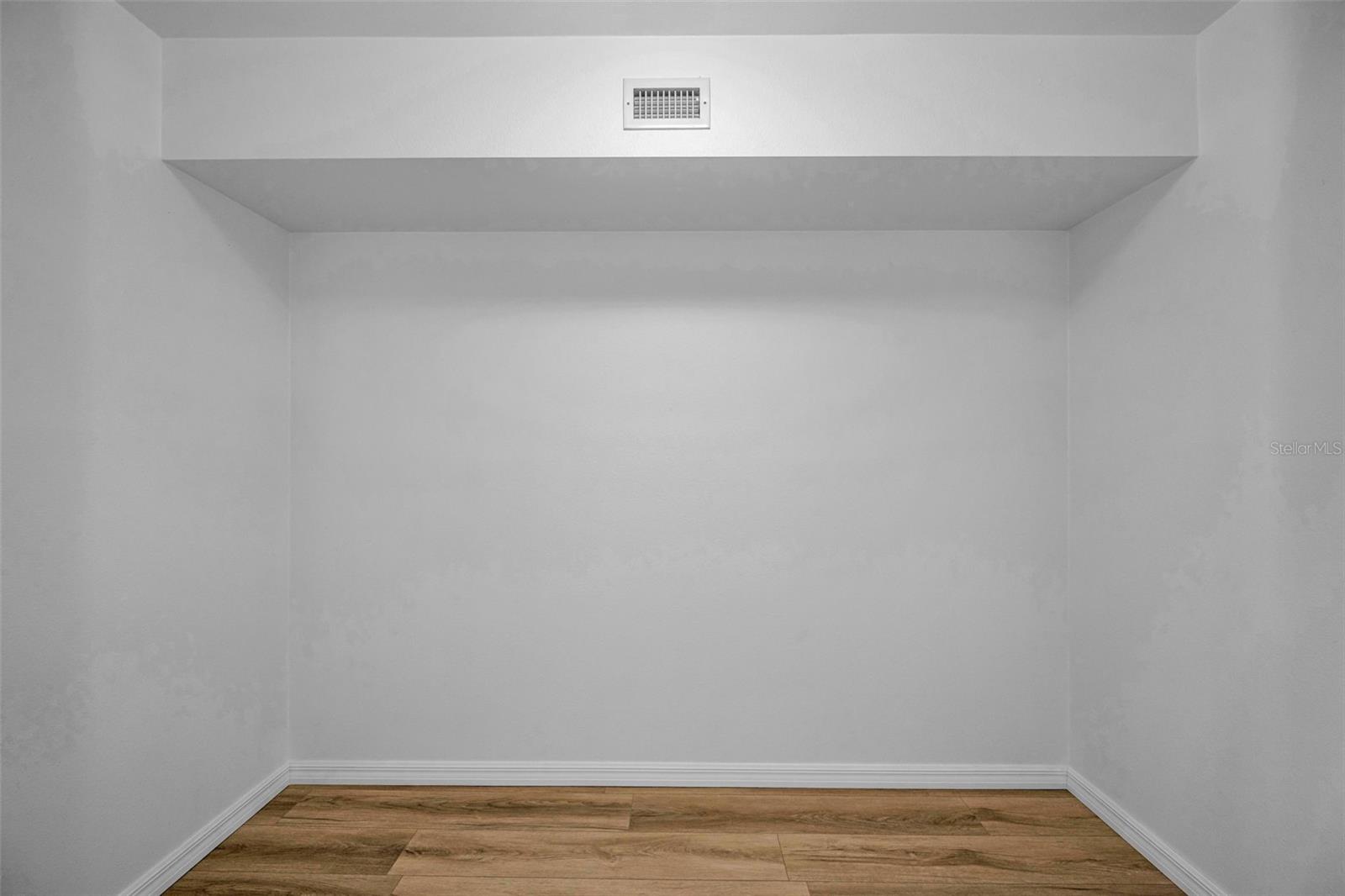 ON TOP OF THE WORLD - Residential