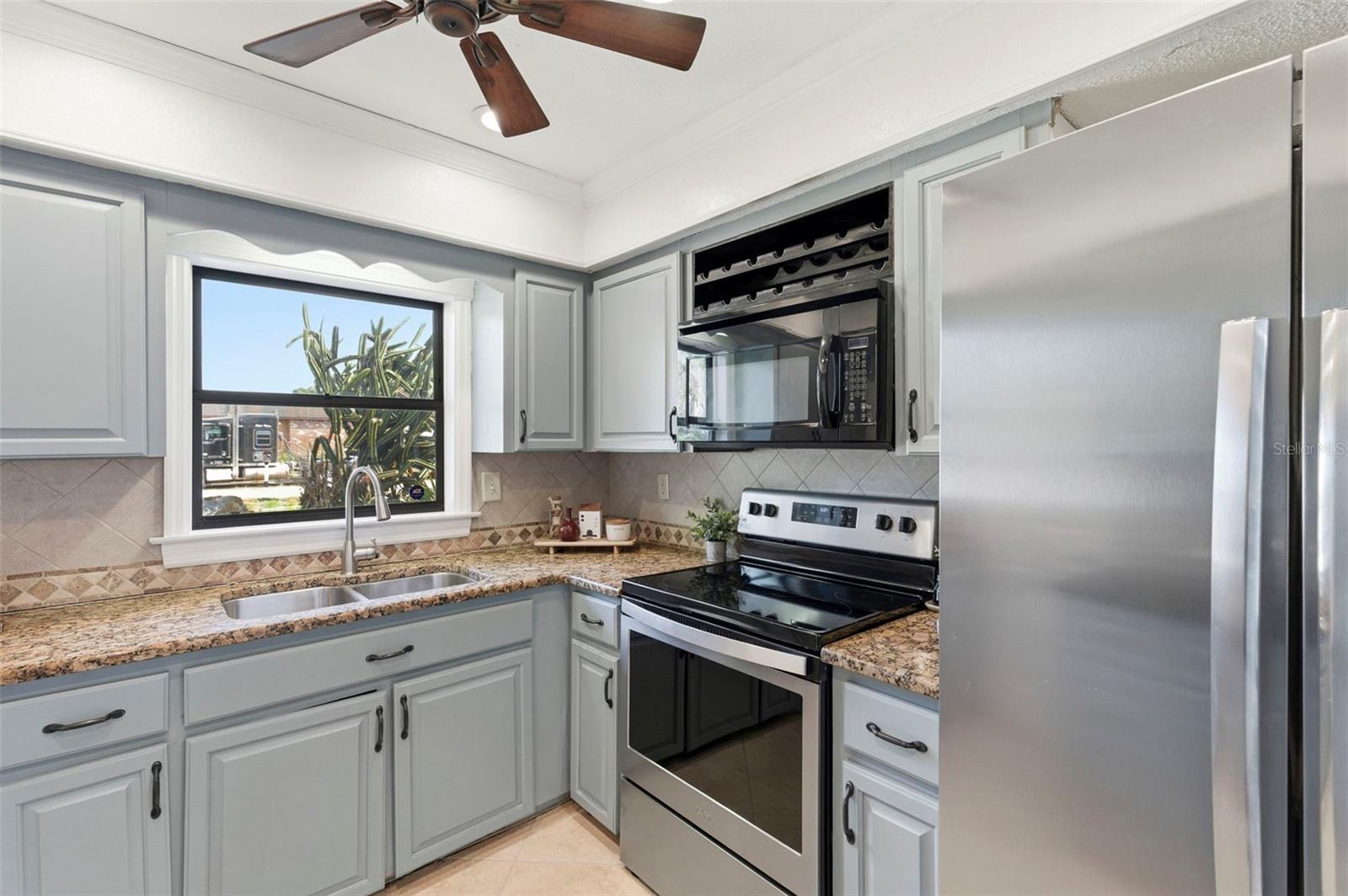 SPRING HILL - Residential