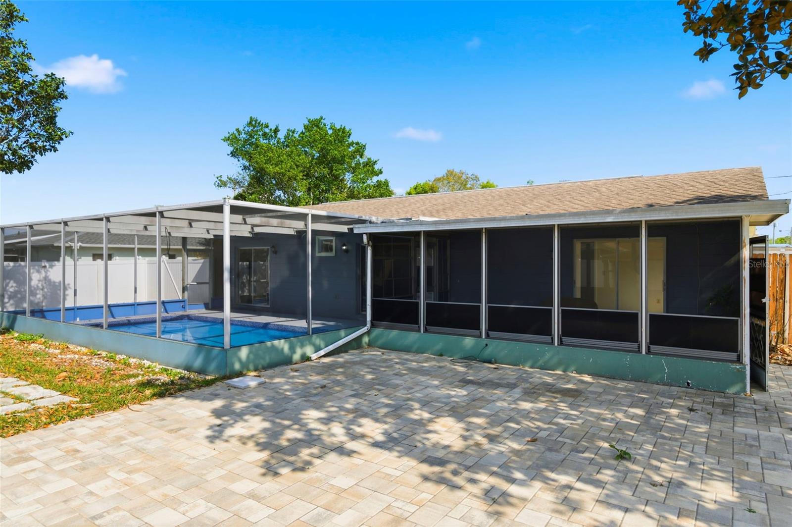 SPRING HILL - Residential