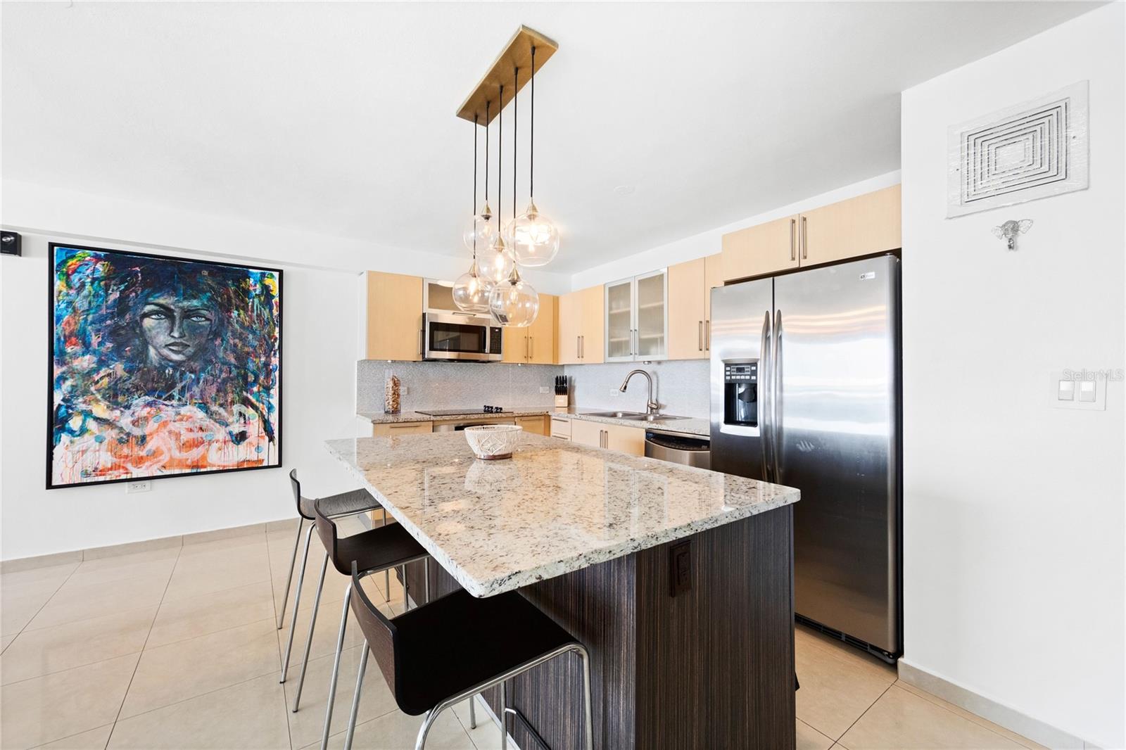 METRO PLAZA - Residential Lease