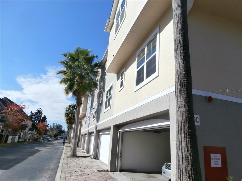 HAMPTONS/METROWEST - Residential Lease