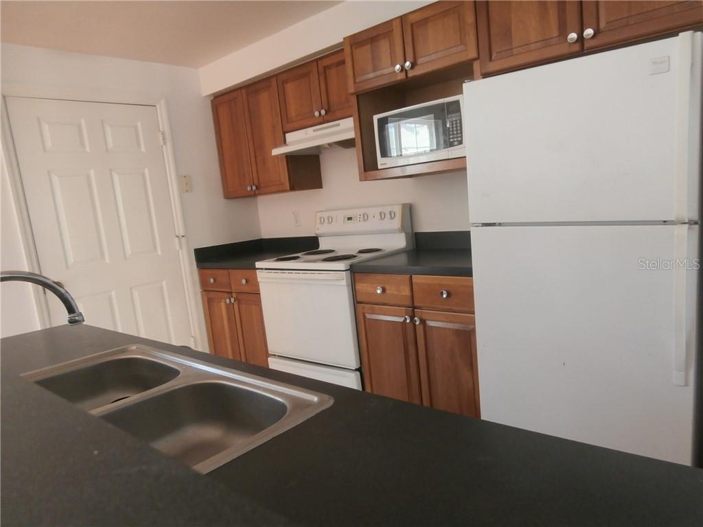 HAMPTONS/METROWEST - Residential Lease