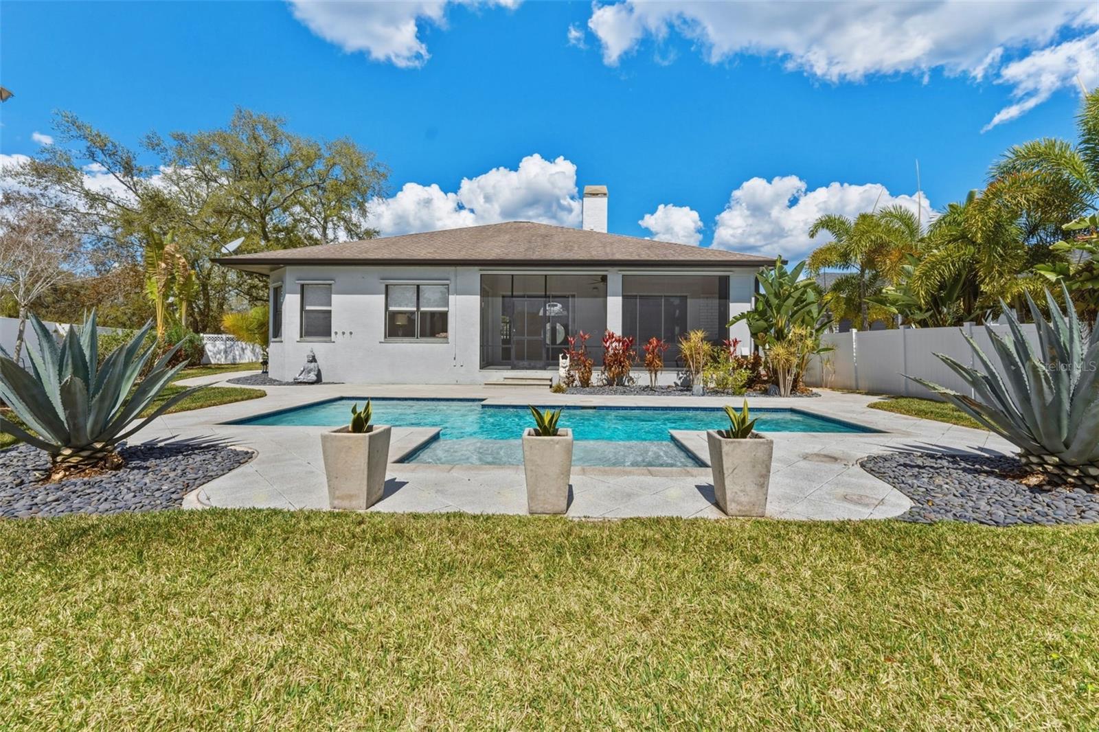 PHILIPPE POINTE - Residential