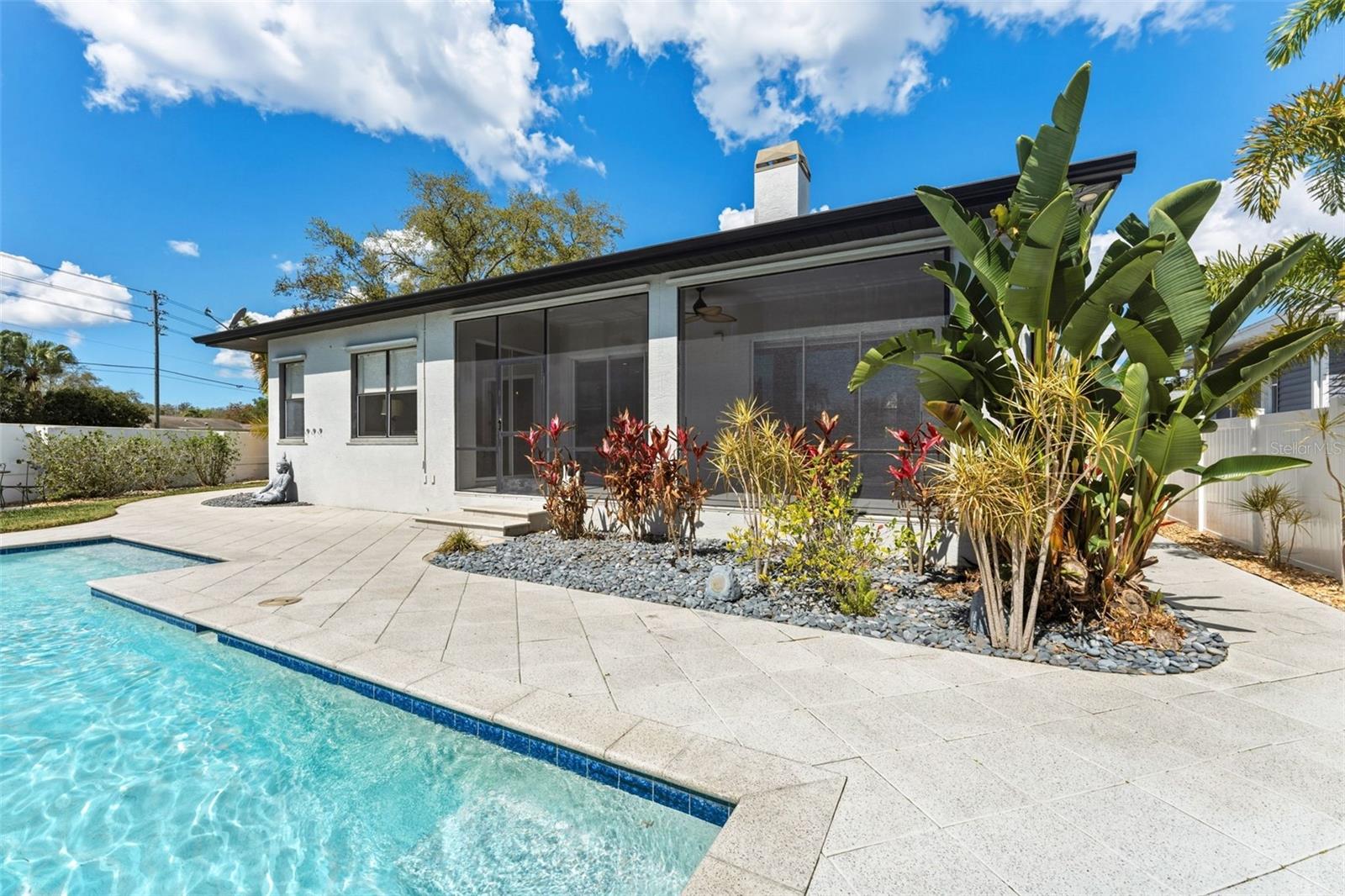 PHILIPPE POINTE - Residential