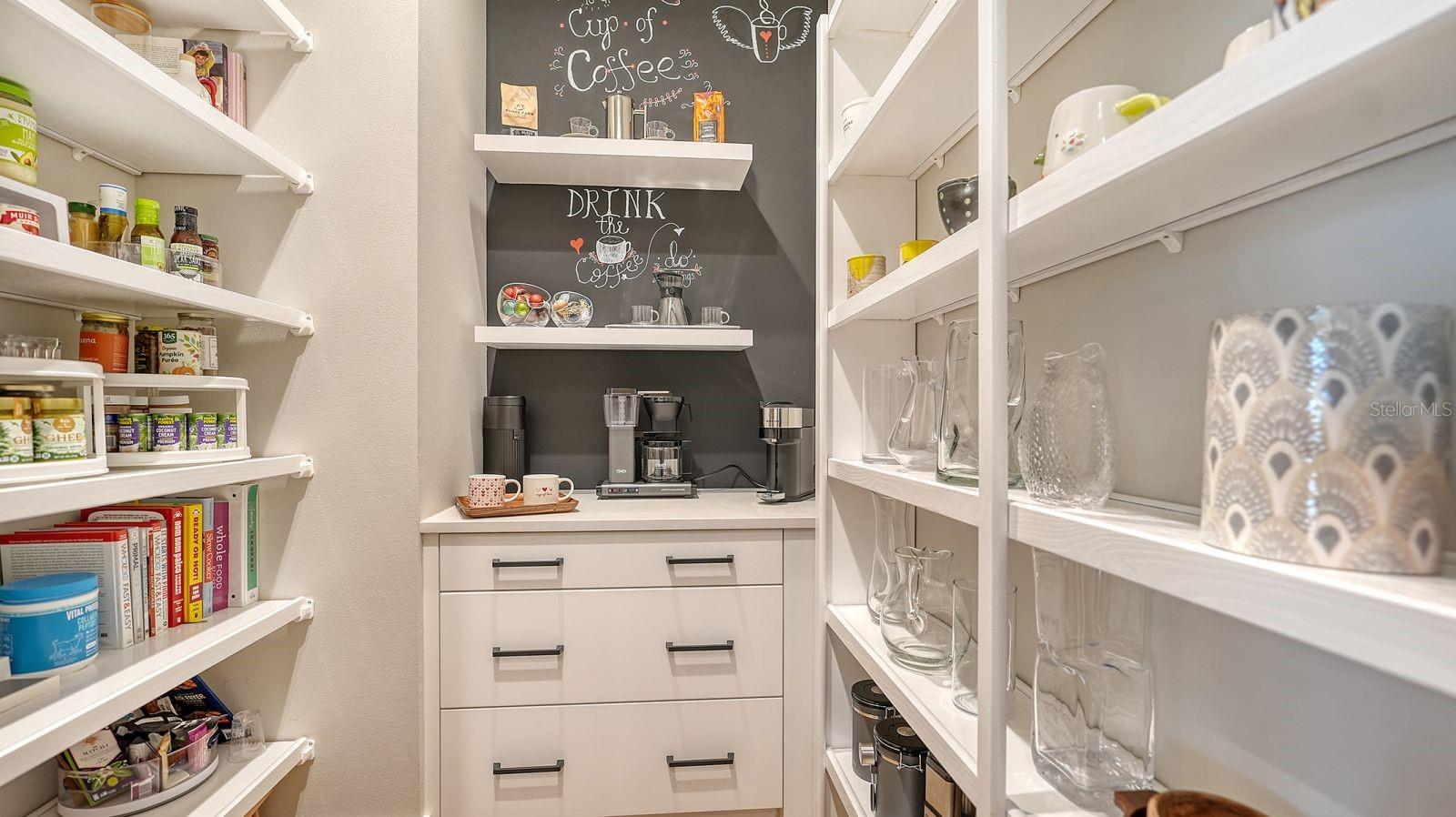 LAKEHOUSE COVE/WATERSIDE PH 3 - Residential