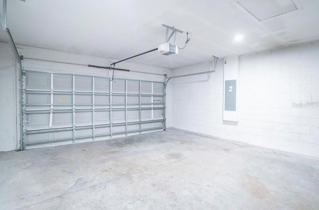 STEPPING STONE - Residential Lease