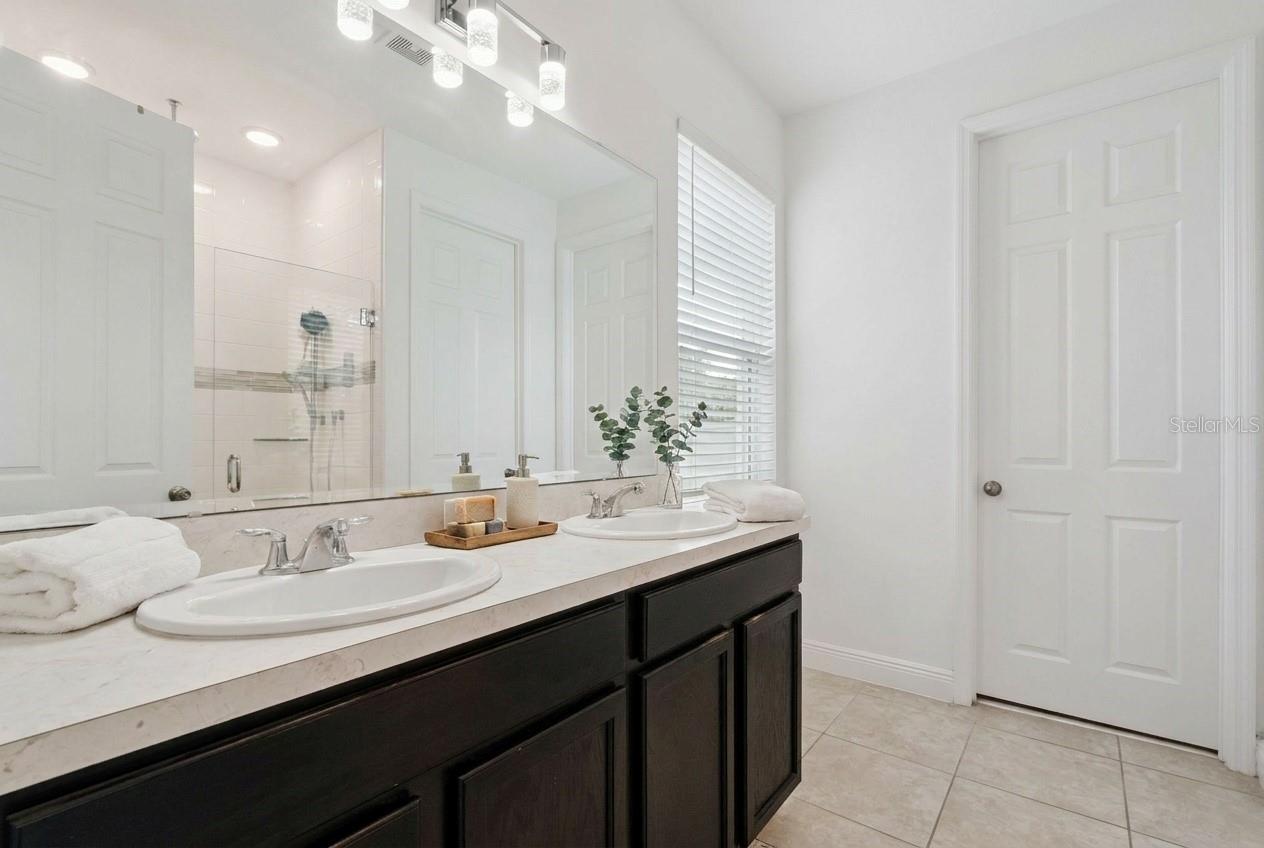HANOVER LAKES PH 2 - Residential