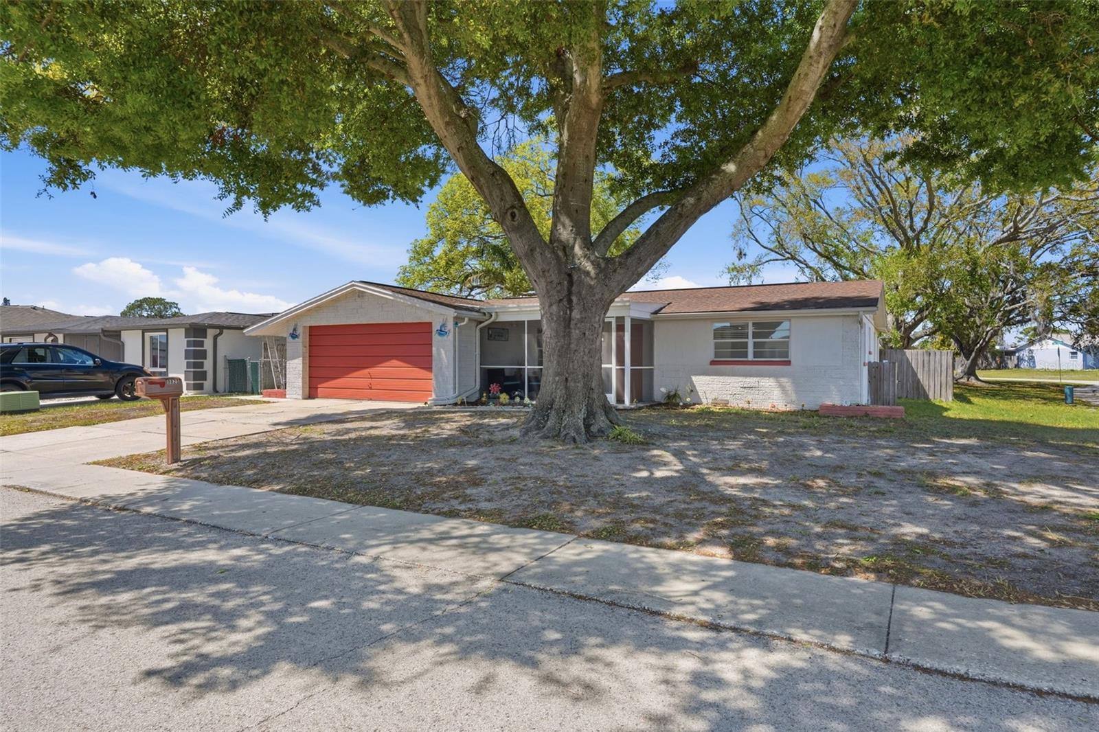 REGENCY PARK - Residential