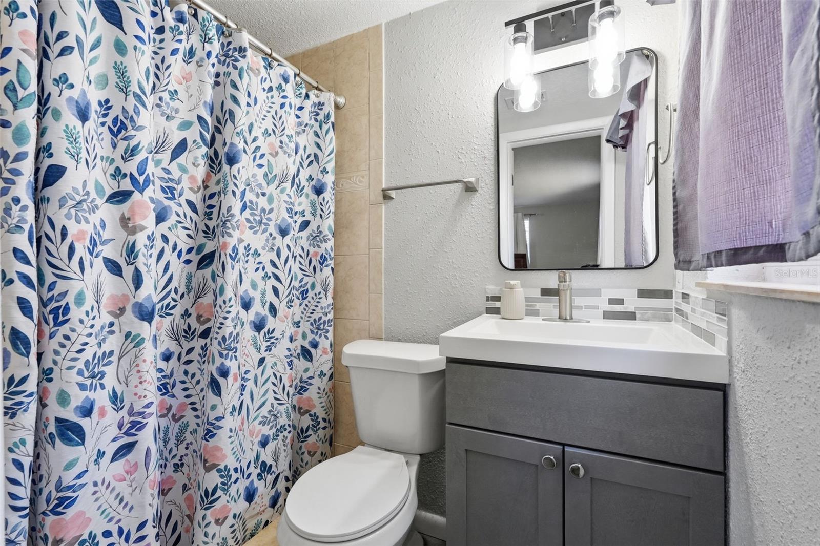 REGENCY PARK - Residential