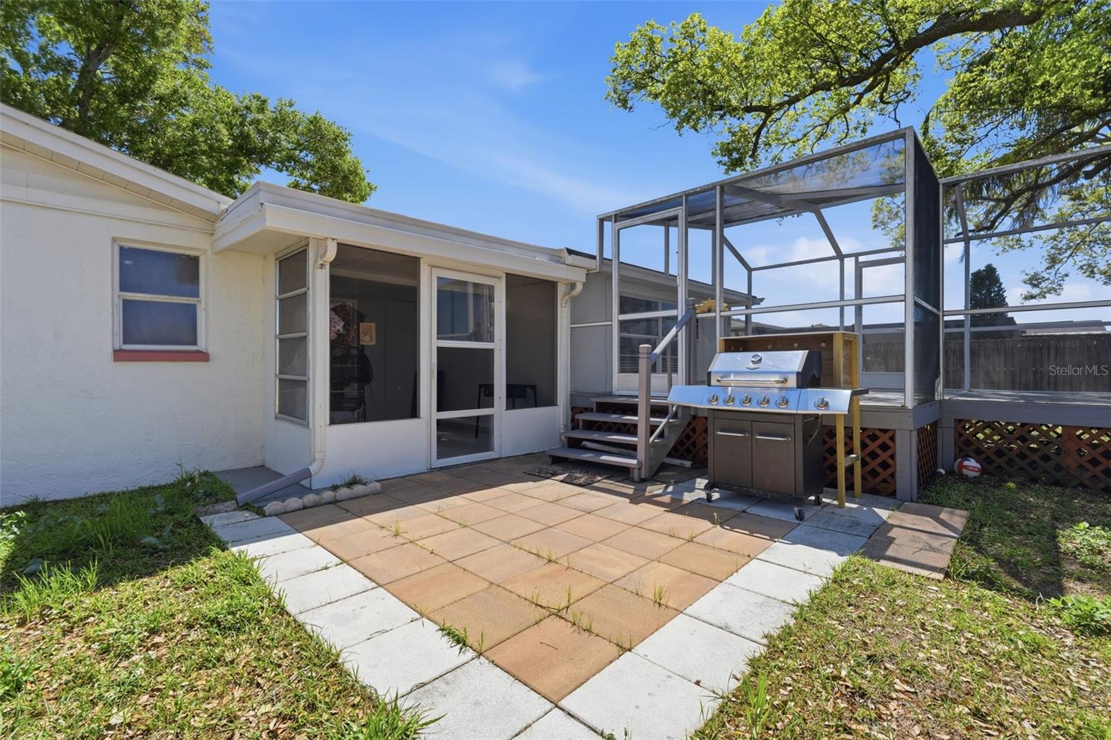 REGENCY PARK - Residential