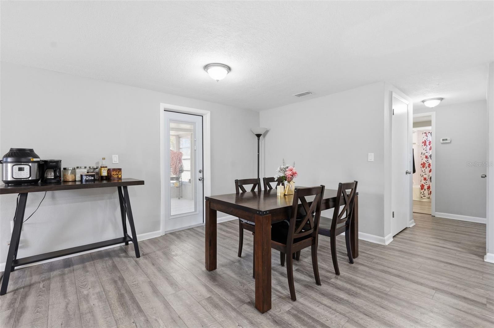 REGENCY PARK - Residential