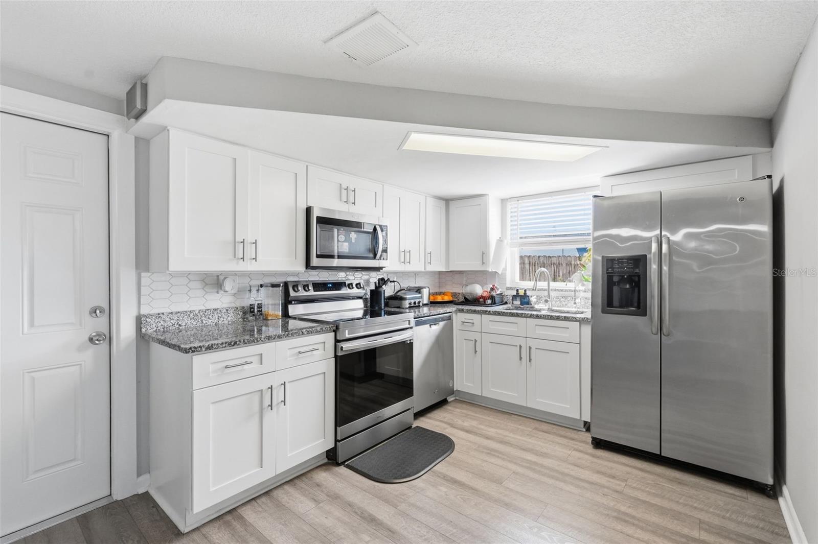 REGENCY PARK - Residential