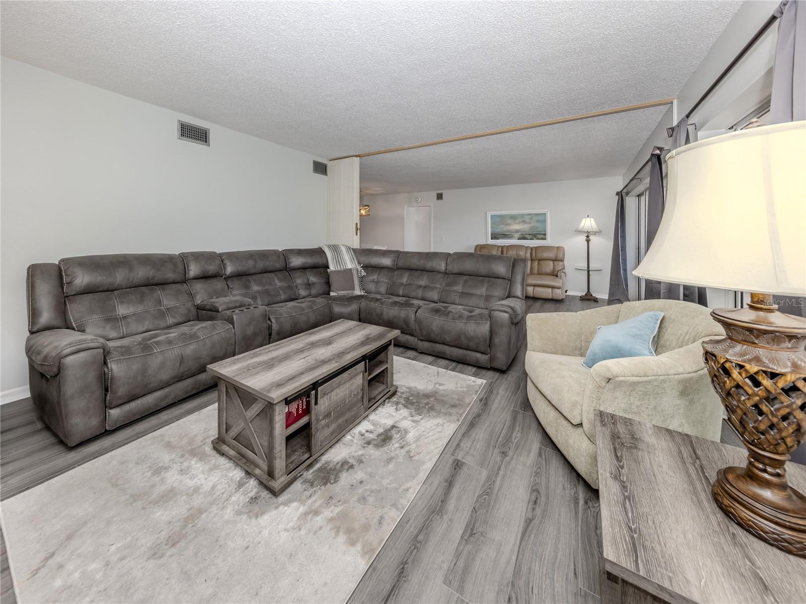 FARMINGTON VISTAS - Residential