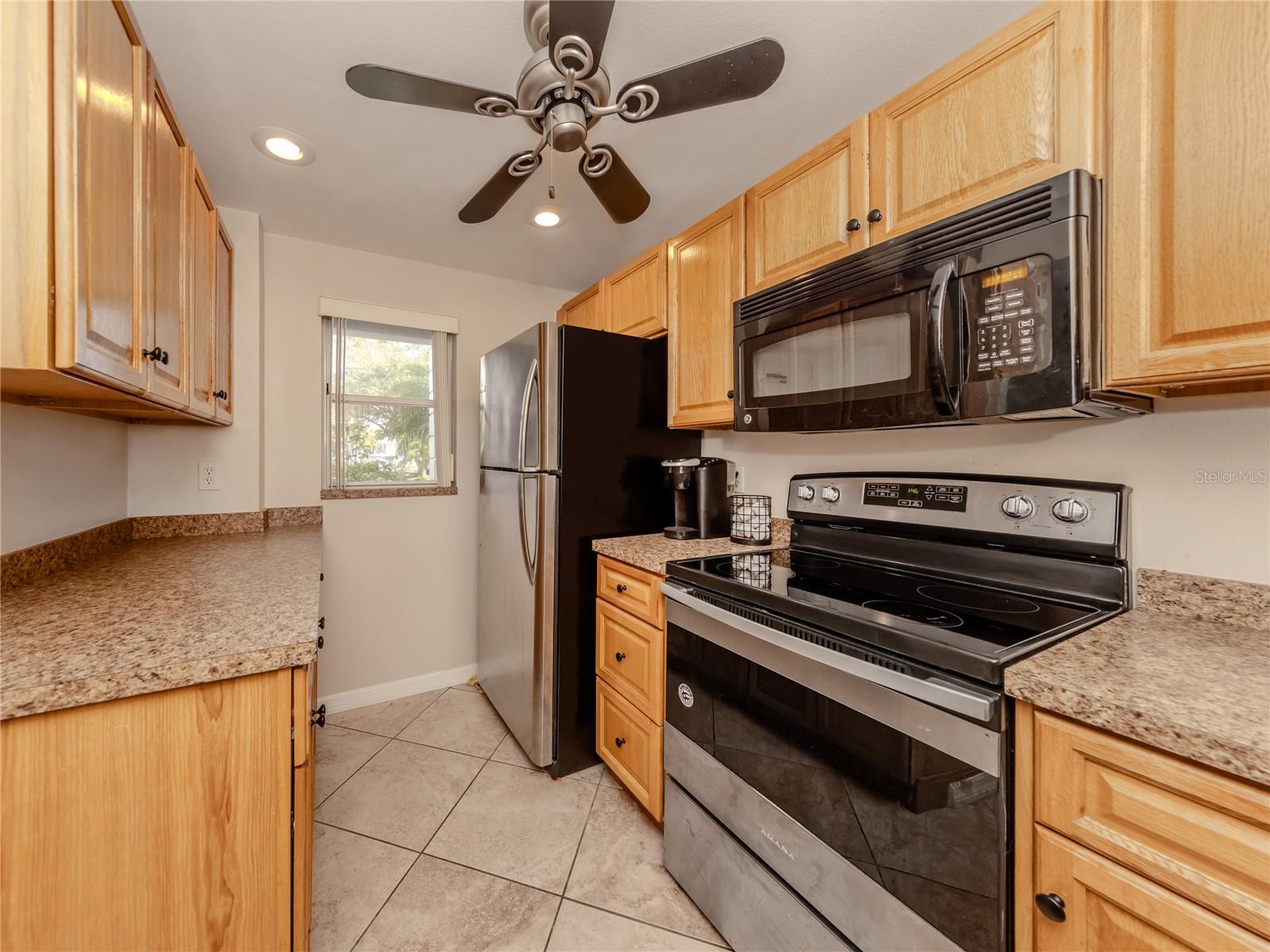 FARMINGTON VISTAS - Residential