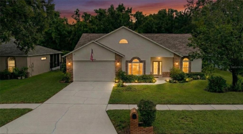 Photo of 7406 Mint Julep Drive, Riverview, FL 33578 (MLS # O6333258)