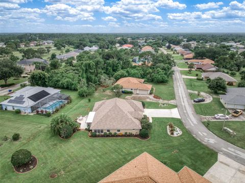 A home in SEBRING