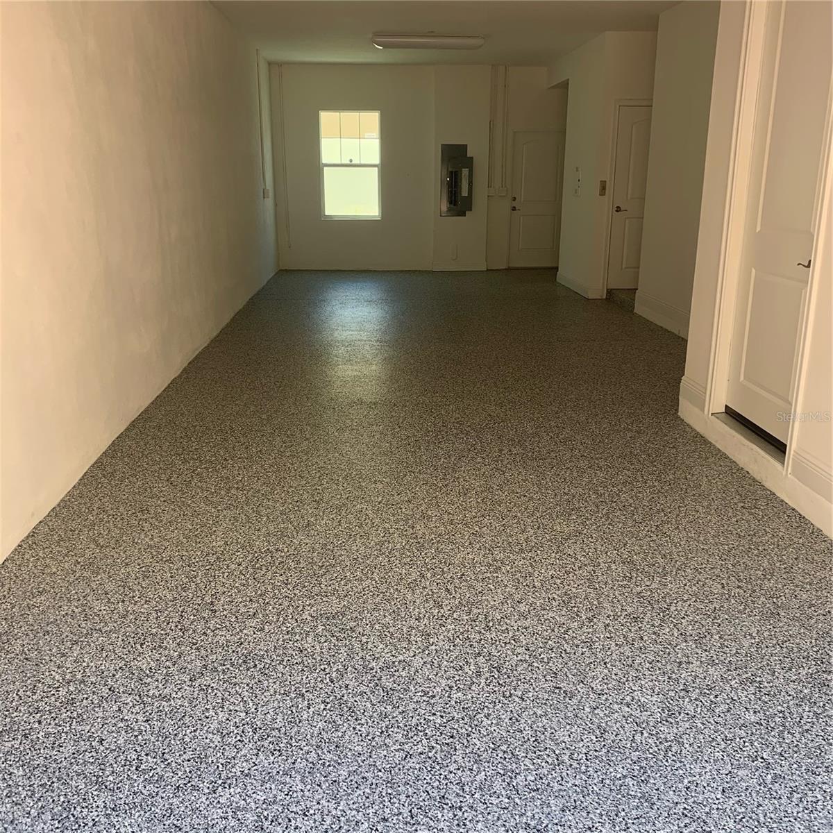 REGENT LANE - Residential