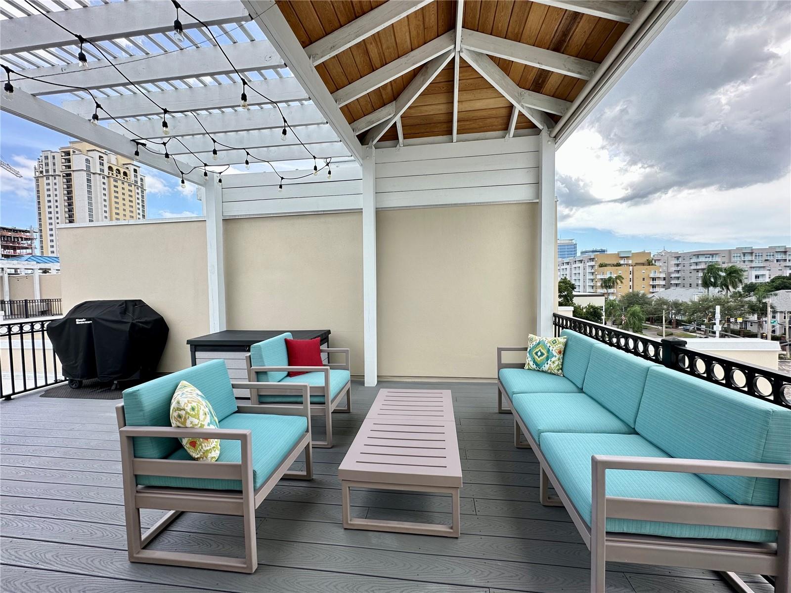 REGENT LANE - Residential