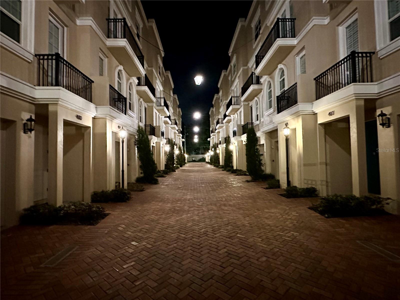 REGENT LANE - Residential