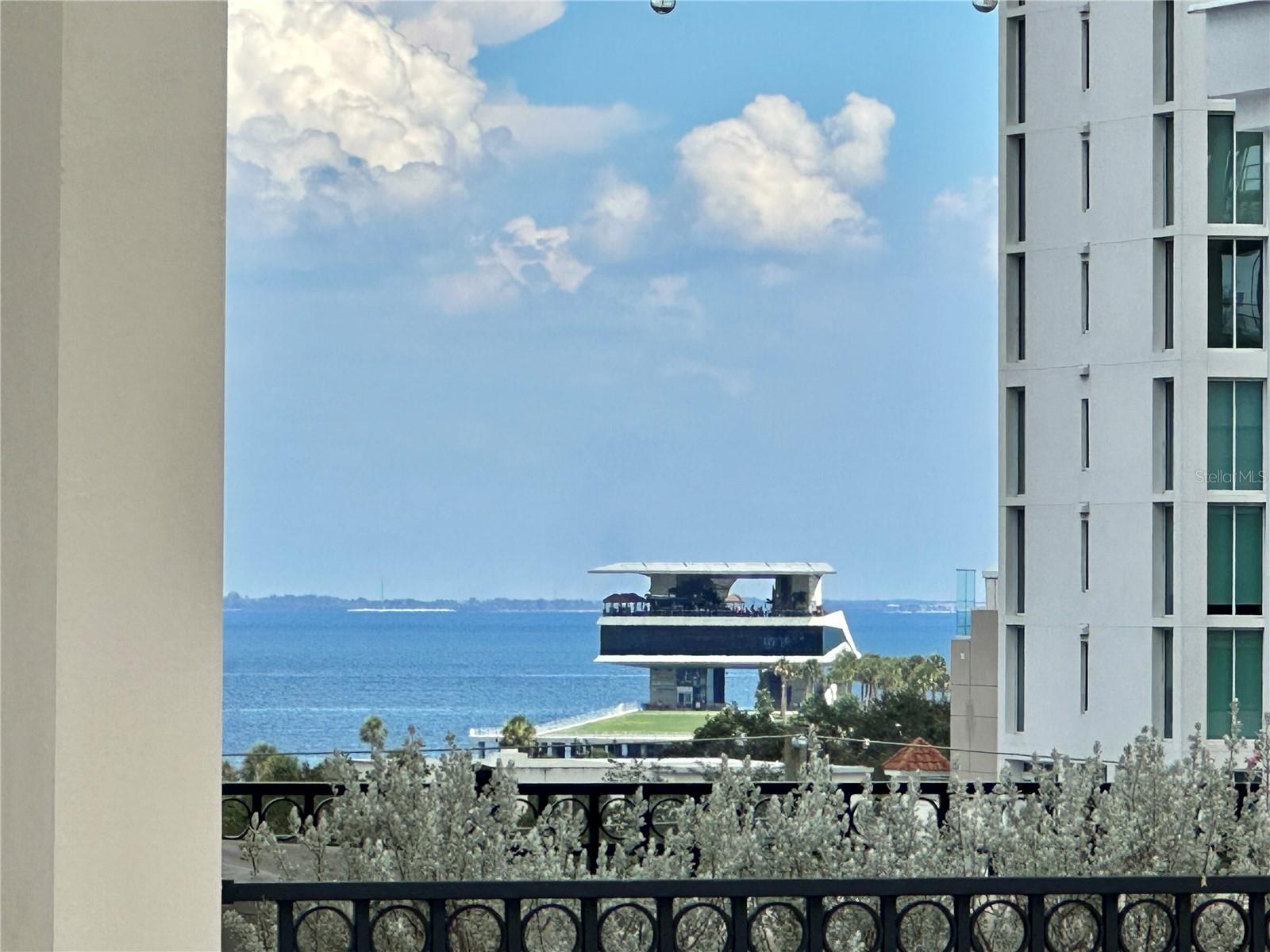 REGENT LANE - Residential