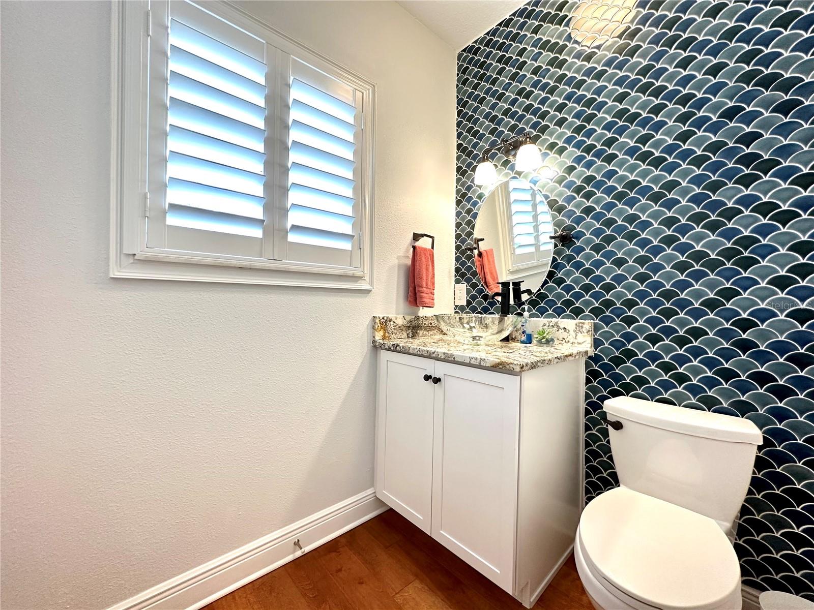 REGENT LANE - Residential